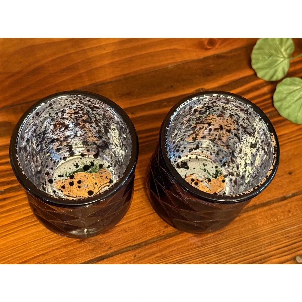 The Unbranded Brand glass pattern plum